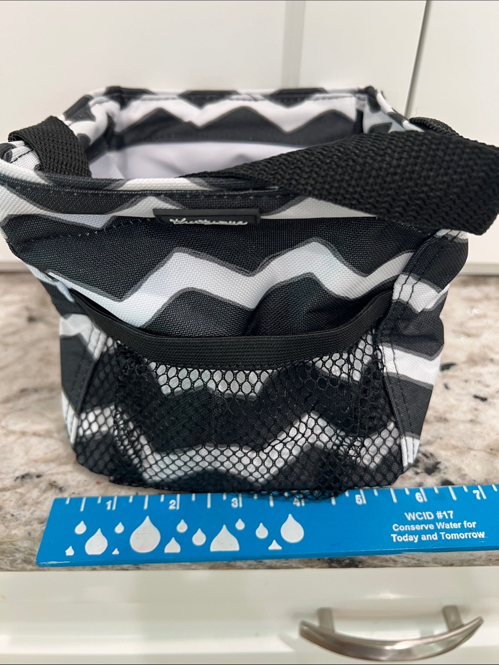 thirty-one Chevron Tote in Black & White